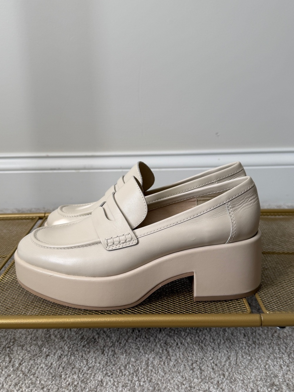 Dolce Vita Women's Yanni Platform Leatherpenny Loafer sz 8